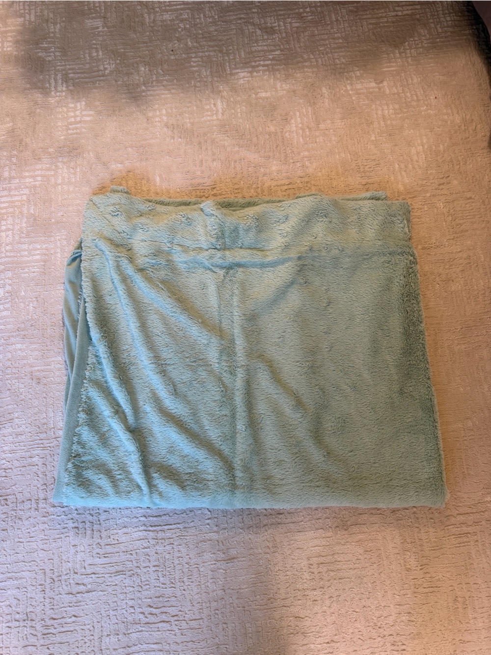 Plush Light Blue Throw Blanket - Soft Cozy Home Bedding - Picture 1 of 3